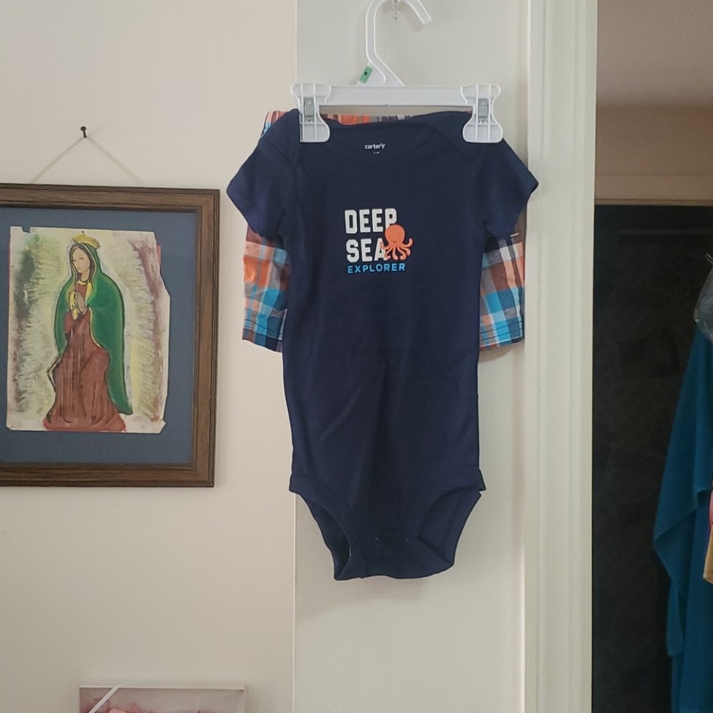 2 piece carter's set